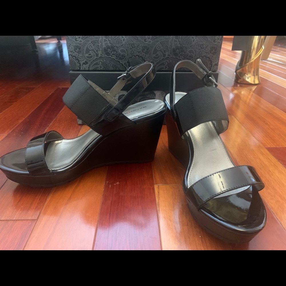 HEELS BUNDLE - Picture 3 of 4